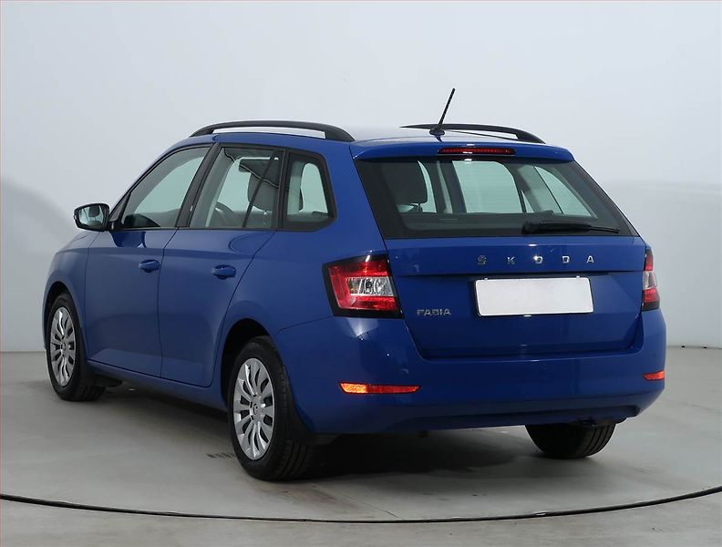 Škoda Fabia (2021) 1.0 TSI, Serv.kniha - fotka 4 z 16