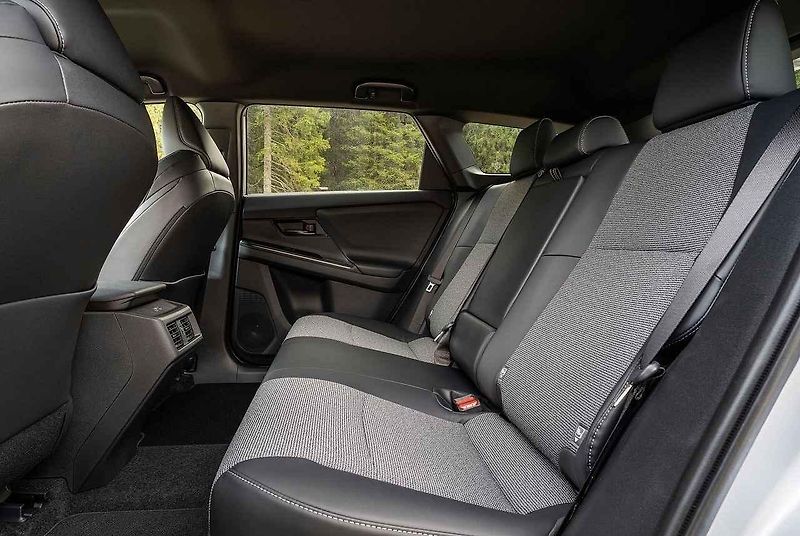 Toyota bZ4X se hodí na výlety do každého terénu.