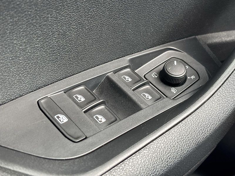 Škoda Karoq (2024) 1.5 TSI DSG Fresh - fotka 16 z 32
