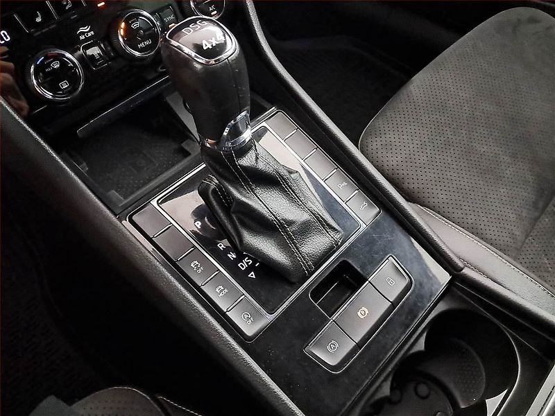 Škoda Superb (2018) Sportline 2.0 TDI, Automat - fotka 16 z 20