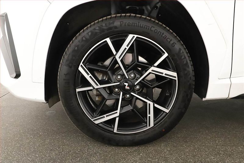 Hyundai Tucson (2025) 1.6 T-GDI, N-LINE, AUTOMAT - fotka 20 z 20