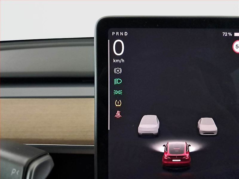 Tesla Model Y (2022) Long Range AWD 79kWh, SoH 91% - fotka 11 z 28