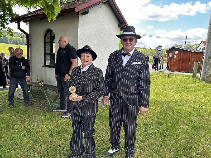 Jízda historických vozidel po Pašeráckých stezkách v obci Rybník.