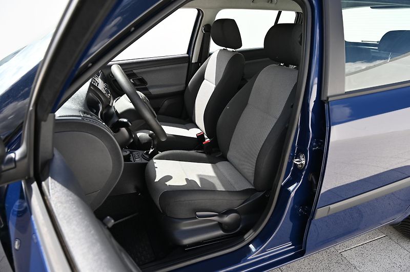 Škoda Fabia 1.4 16V 63KW Special 3/2011  - fotka 20 z 40