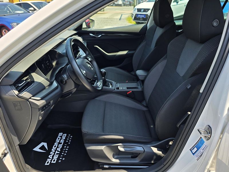 Škoda Octavia 2.0TDI 85KW AMBI+ NEHAVAR ČR - fotka 10 z 37