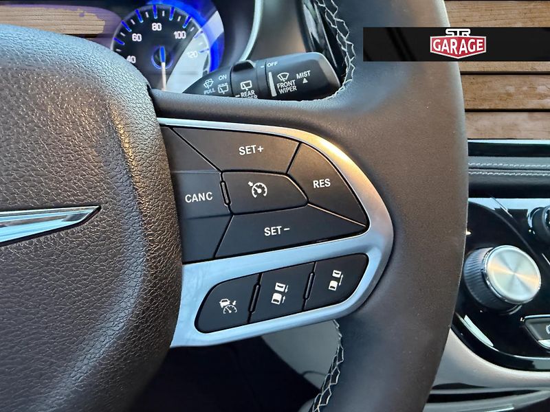Chrysler Pacifica (2022) +DPH+PENTASTAR+NIGHT EDITION+ - fotka 15 z 18