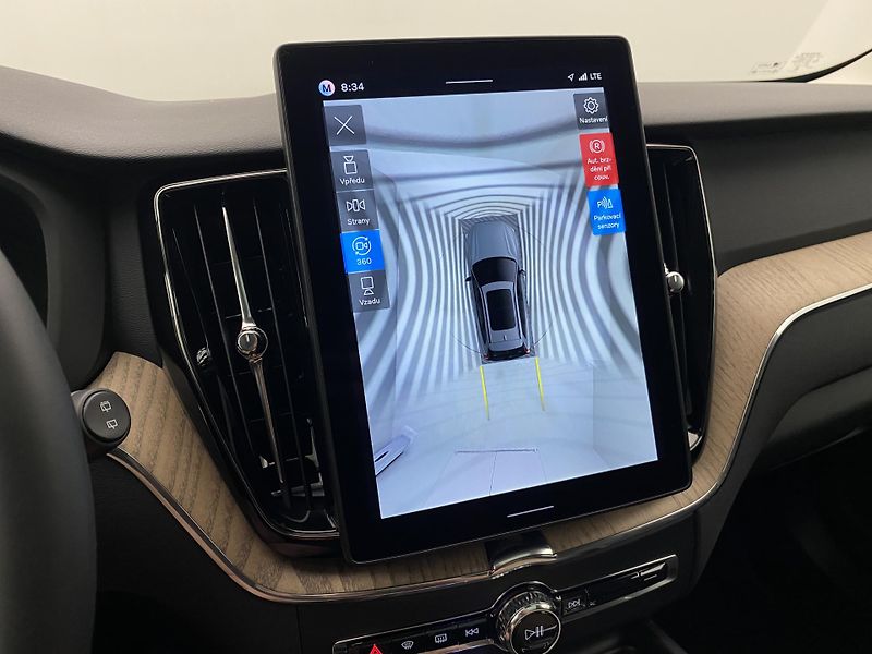 Volvo XC60 T6 AWD RECHARGE DARK PLUS CZ - fotka 62 z 67