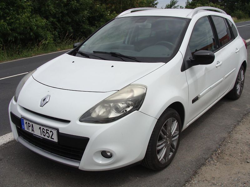 Renault Clio 1.2i, 74 kW, klimatizace - fotka 2 z 22