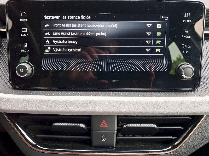 Škoda Scala (2025) Top Selection DSG 1,0TSi 85kW - fotka 26 z 33