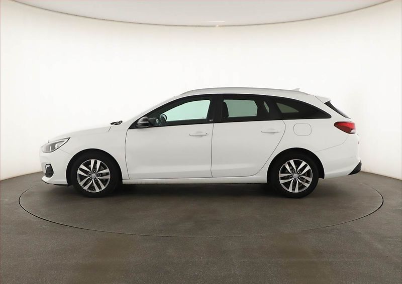 Hyundai i30 (2019) 1.4 T-GDI, ČR,1.maj - fotka 3 z 18