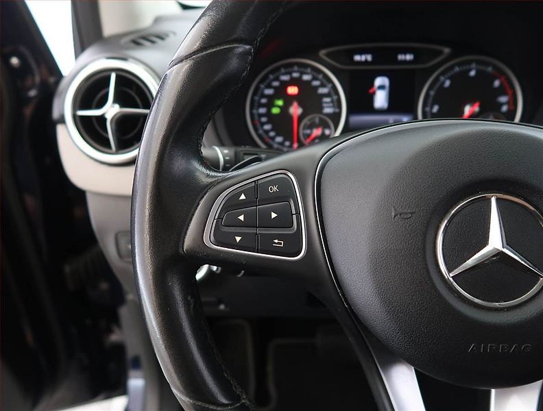 Mercedes-Benz Třídy B (2017) B 180 CDI, Automat, Serv.kniha - fotka 16 z 22
