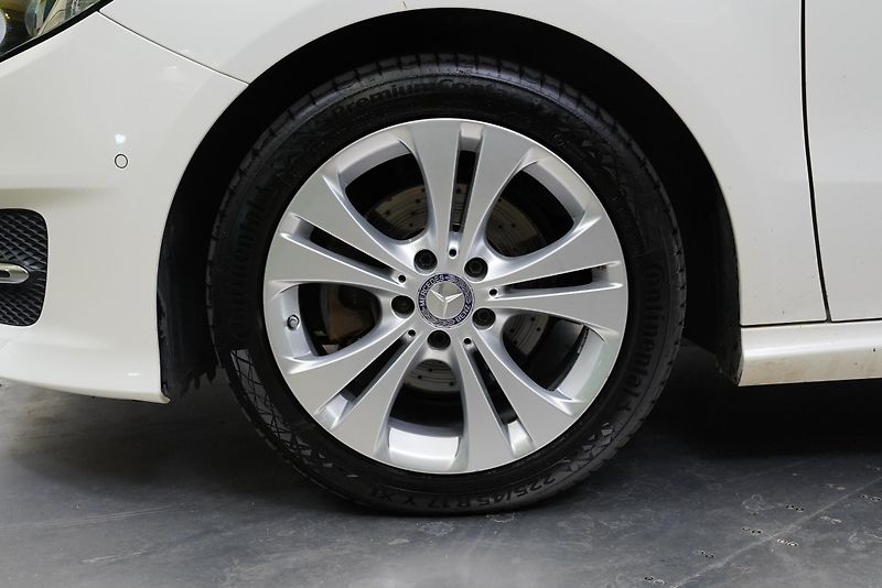 Mercedes-Benz Třídy B - fotka 10 z 25