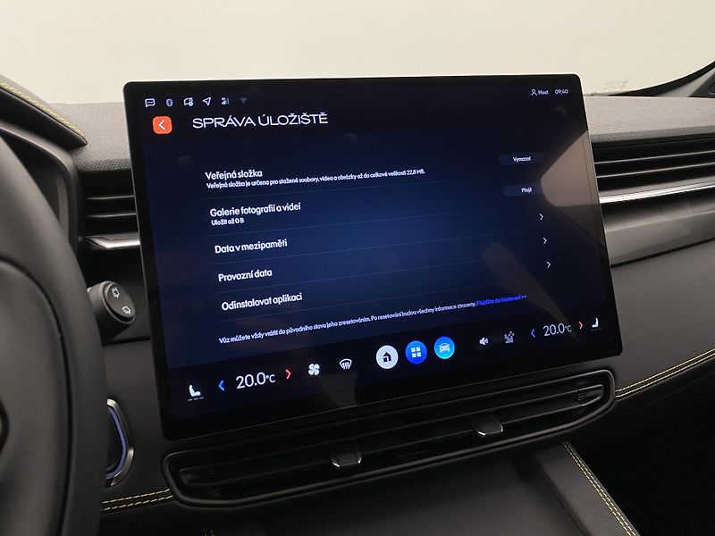 Lynk & Co 01 CORE PHEV AUT CZ 1.maj - fotka 69 z 72