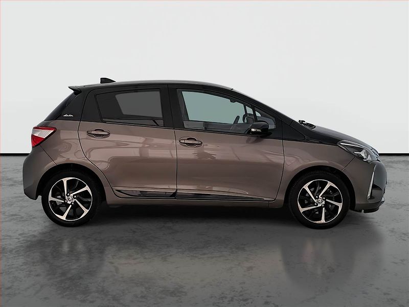 Toyota Yaris (2020) Style 1.5 Dual VVT-i - fotka 6 z 18