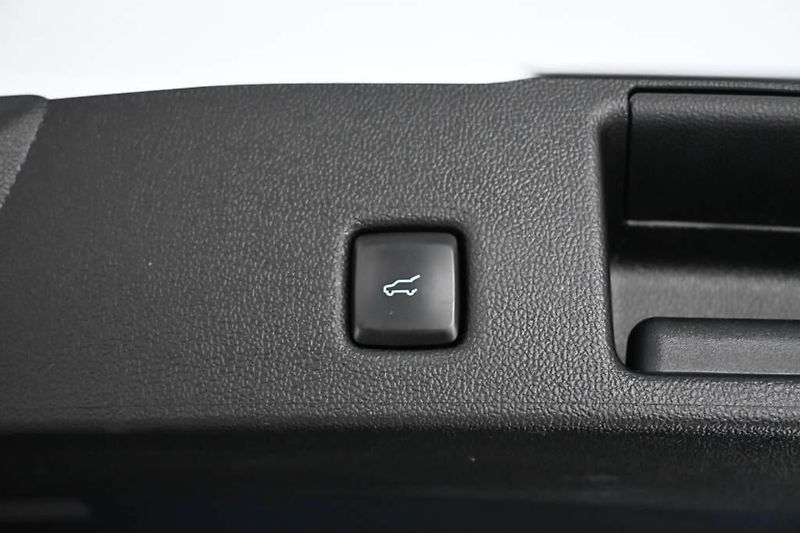 Ford Kuga (2023) 2.5 ST-LINE X LED ACC VIRTUAL - fotka 27 z 41