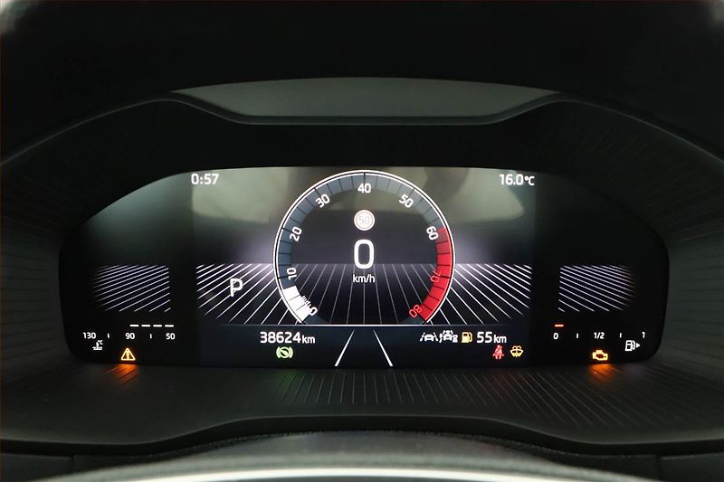 Škoda Karoq (2024) Fresh 1.5 TSI - fotka 9 z 16
