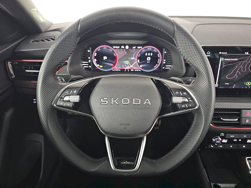 Škoda Scala (2025) 1.5TSi 110kW DSG MONTE CARLO T - fotka 8 z 35