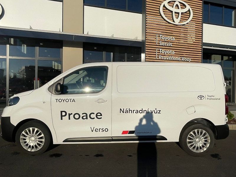 Toyota ProAce 2.0 D-4D MT Active L1 Multimed - fotka 3 z 24