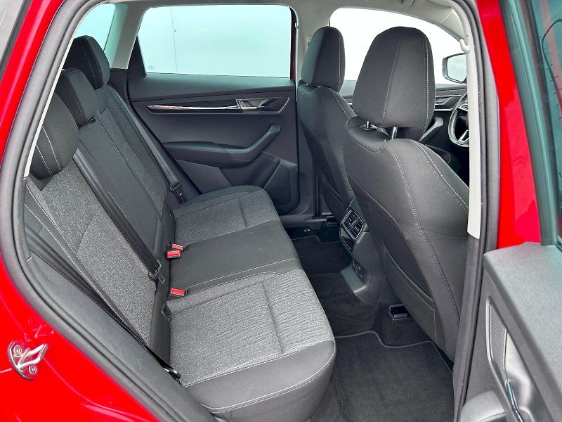 Škoda Karoq (2019) 1.5TSI 110kW Style - fotka 26 z 35