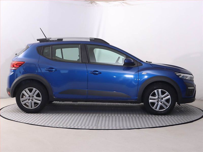 Dacia Sandero (2022) 1.0 TCe, LPG, Serv.kniha, Navi - fotka 6 z 17