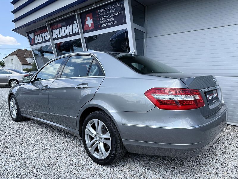 Mercedes-Benz Třídy E E 200 CDI Avantgarde REZERVACE - fotka 13 z 35