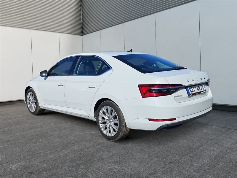 Škoda Superb 2,0 TDI 147 Style DSG - fotka 5 z 11