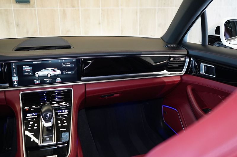 Porsche Panamera 4S Sport Turismo, Ventilace - fotka 50 z 50