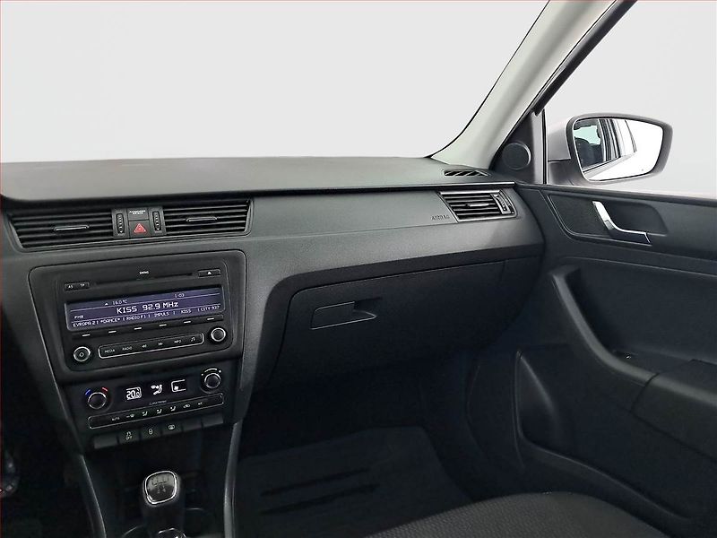 Škoda Rapid (2013) Ambition 1.2 TSI, Serv.kniha - fotka 8 z 17