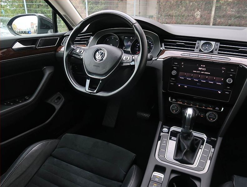 Volkswagen Passat (2019) Highline 2.0 TDI, Automat - fotka 7 z 21