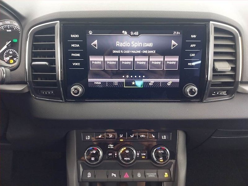 Škoda Karoq (2022) 1.5 TSI - fotka 12 z 20