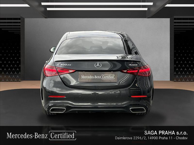 Mercedes-Benz Třídy C 300 de 4MATIC s hybridní techn - fotka 4 z 23