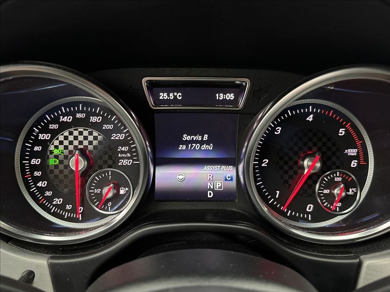 Mercedes-Benz GLE 3,0 AMG 4X4 LED DPH PANO TAŽNÉ - fotka 16 z 46