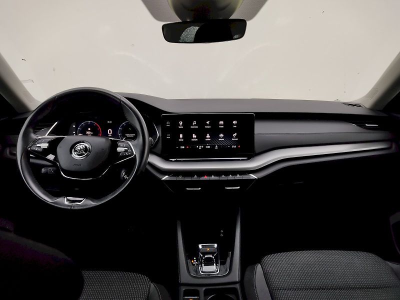 Škoda Octavia (2023) Combi Ambition 2,0 Tdi 110 Kw - fotka 5 z 32