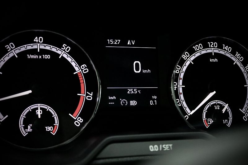 Škoda Octavia 3 FL Combi 1.4 TSI 110 kW - fotka 26 z 35
