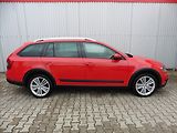 Škoda Octavia 2,0 TDi Combi 4x4 DSG Scout - náhled 3