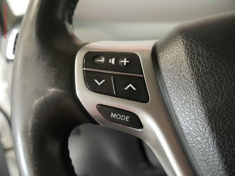 Toyota Verso (2016) 1.6 D-4D, ČR, servis.kniha - fotka 12 z 20