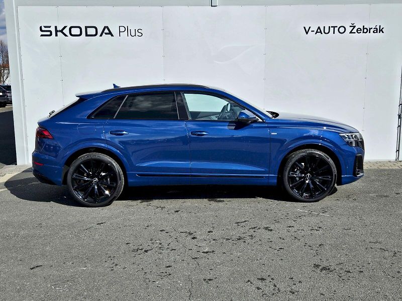 Audi Q8 (2025) SUV 50 TDI quattro - fotka 7 z 29