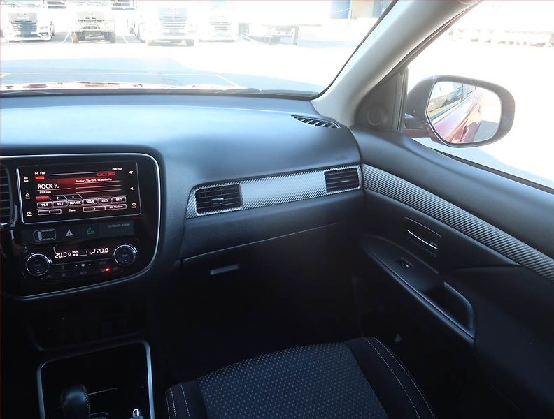 Mitsubishi Outlander (2018) Intense 2.0, 4X4, Automat - fotka 8 z 25