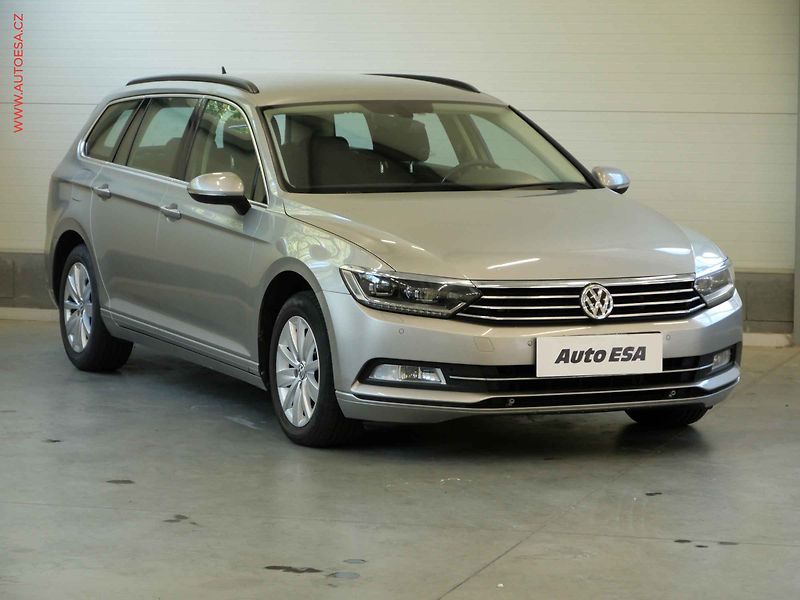 Volkswagen Passat (2015) 2.0 TDi, Comfortline, DSG - fotografie inzerátu