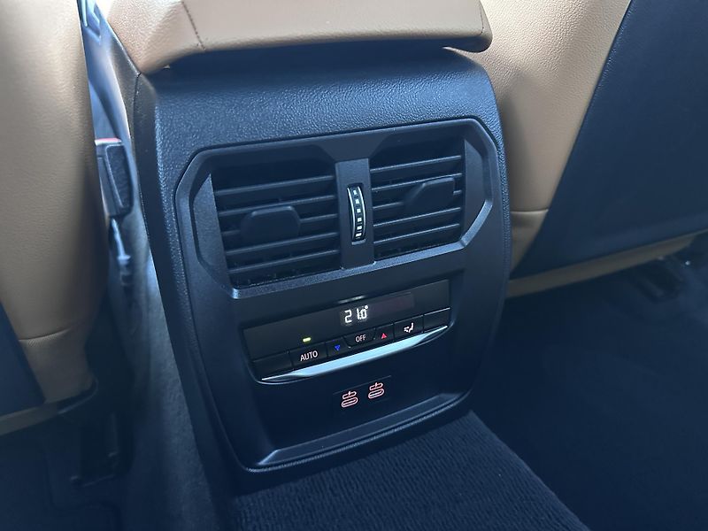 BMW Řada 3 320d xDrive M-Sport Touring - fotka 29 z 31