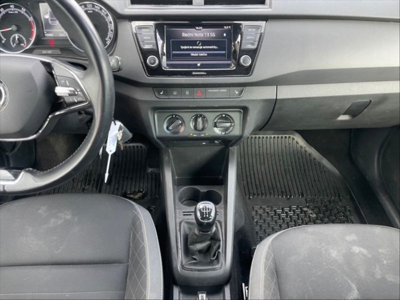 Škoda Fabia 1,0 TSI 70 Ambition - fotka 10 z 11