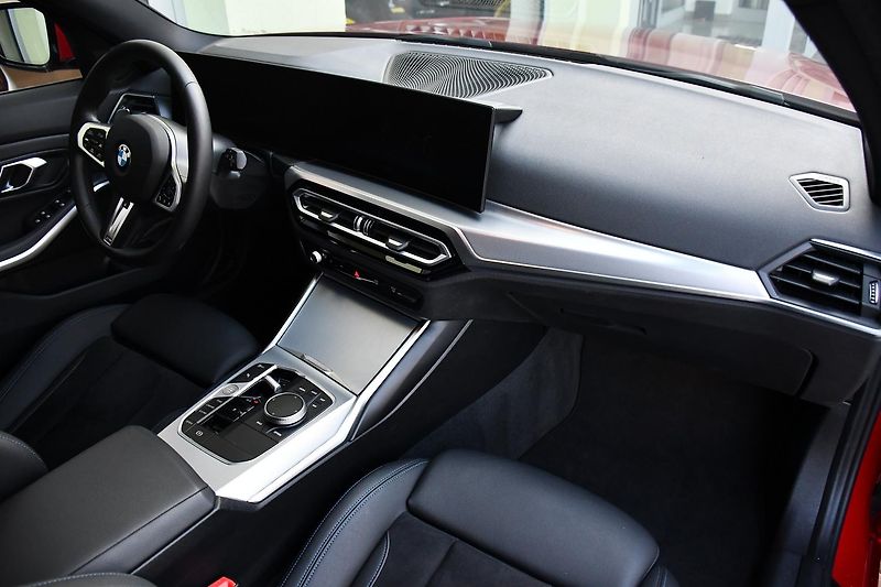 BMW Řada 3 320d xD M-SPORT ČR 3L-ZÁRUKA - fotka 22 z 51