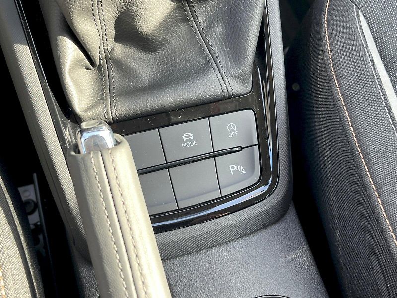 Škoda Kamiq (2025) Top Selection 1,5 TSI / 110 kW - fotka 32 z 35