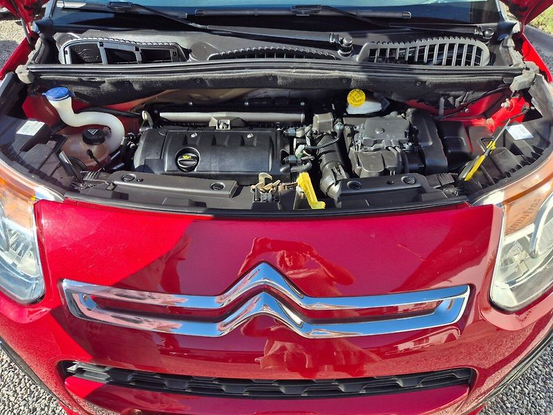 Citroën C3 Picasso (2016) 1.4 i TOP 66tis.km - fotka 17 z 18