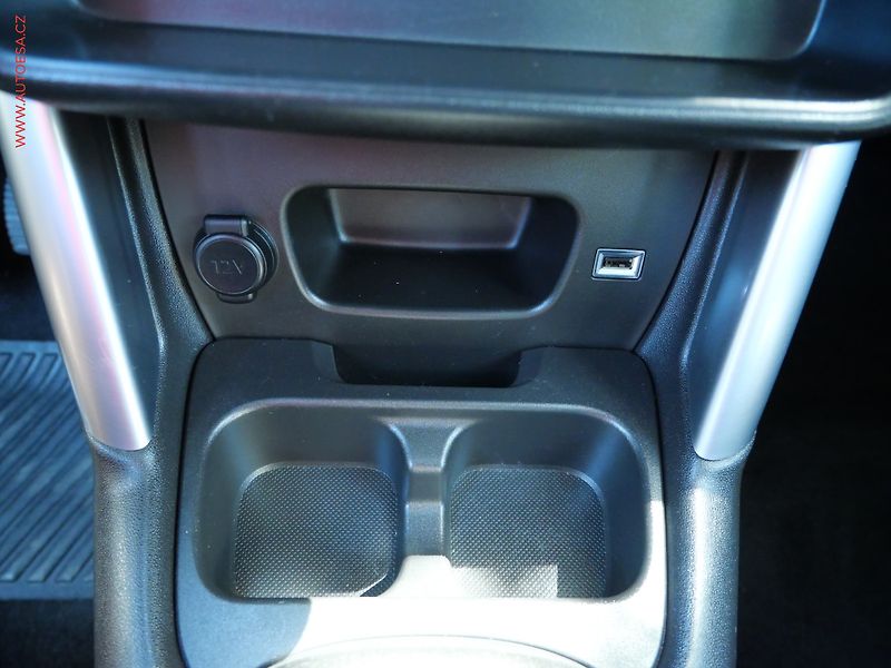 Citroën C3 Aircross (2020) 1.2PT, Shine, navi - fotka 19 z 19