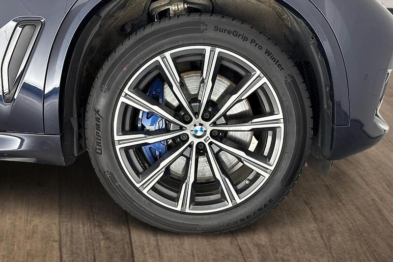 BMW X5 xDrive40d - fotka 5 z 13