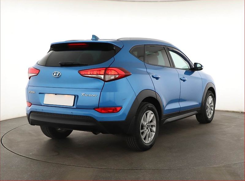 Hyundai Tucson (2016) Trikolor 1.7 CRDi, Serv.kniha - fotka 5 z 14