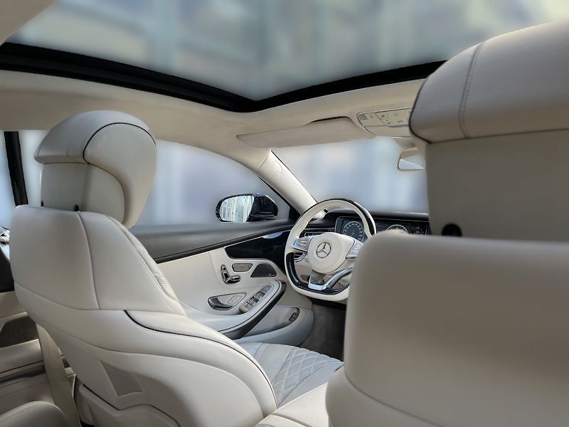 Mercedes-Benz Třídy S Třída S 500 4MATIC kupé - fotka 18 z 18