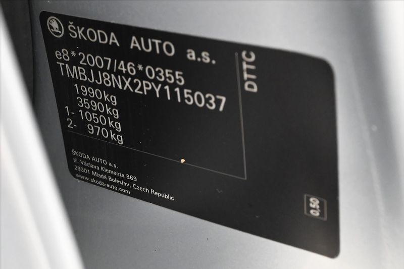 Škoda Octavia 2,0 TDI 110 kW DSG NAVIGACE Zá - fotka 12 z 30