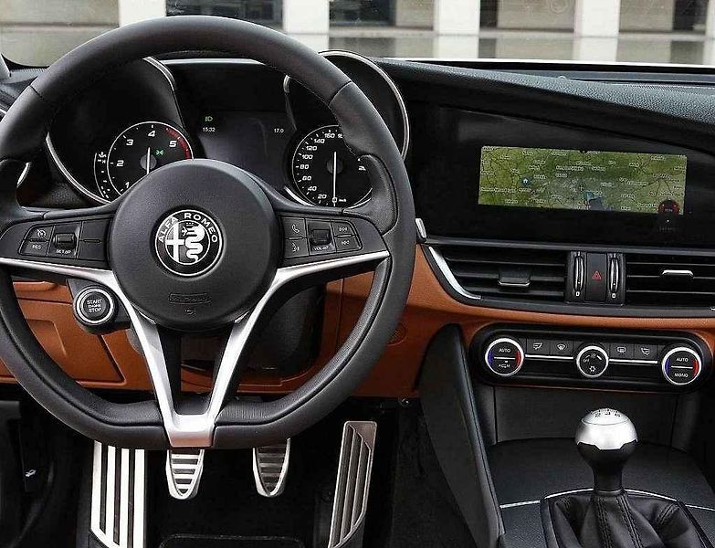 Alfa Romeo Giulia.